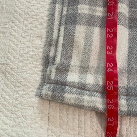 Hollister Gray Plaid Utility Jacket - Picture 10 of 10